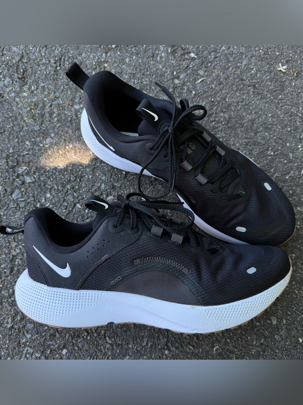 Nike React Escape Run 2 Shoes Women’s 11.5 Black White Running Sneakers Active